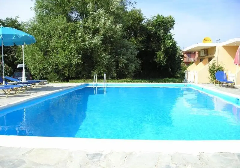 River Studios & Apartments