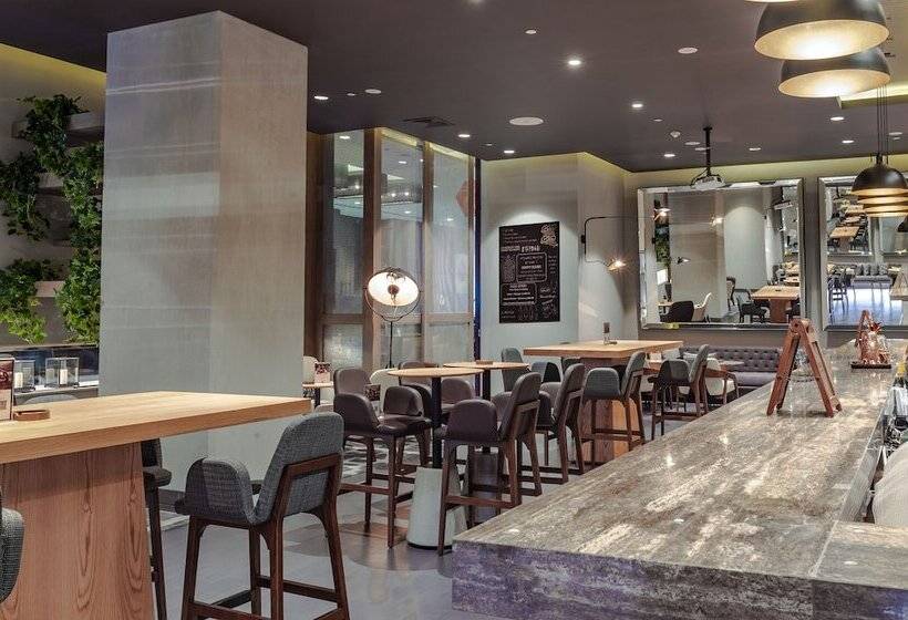 Hotel Centro Capital Centre By Rotana