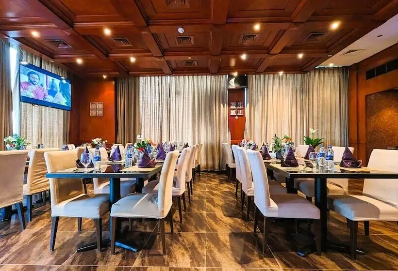 בית מלון כפרי City Tower