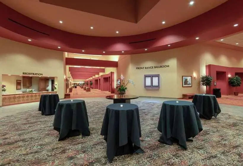 ホテル Embassy Suites By Hilton Loveland Conference Center