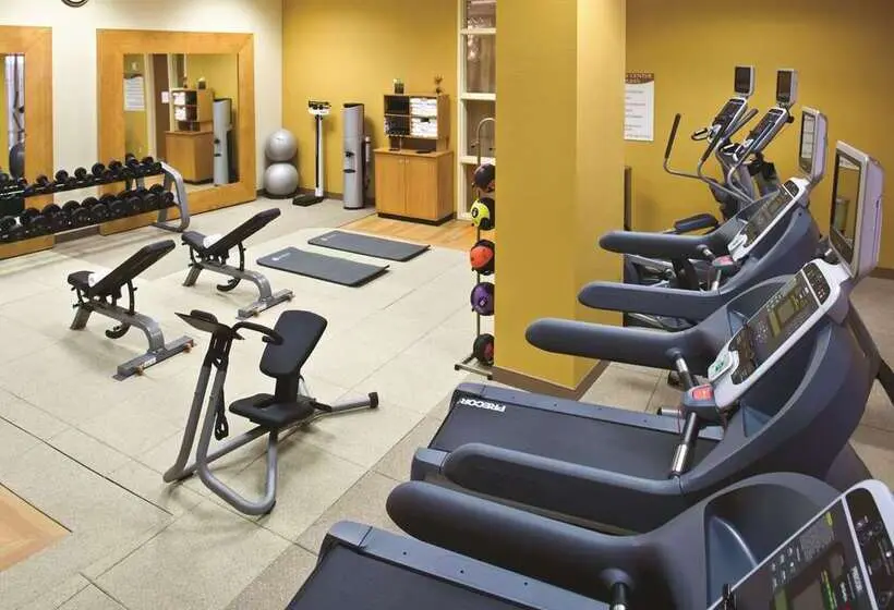ホテル Embassy Suites By Hilton Loveland Conference Center