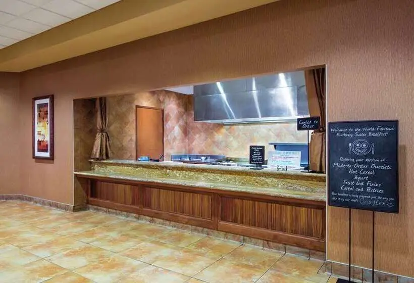 ホテル Embassy Suites By Hilton Loveland Conference Center