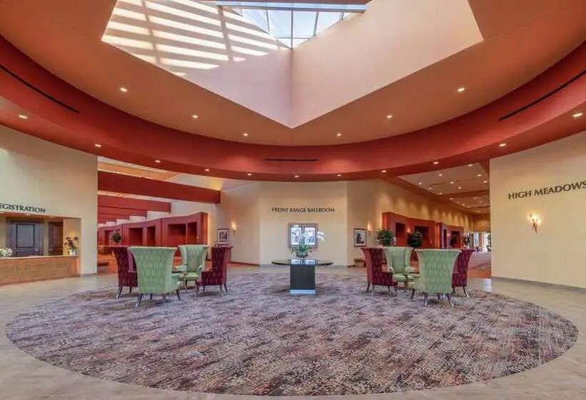 ホテル Embassy Suites By Hilton Loveland Conference Center
