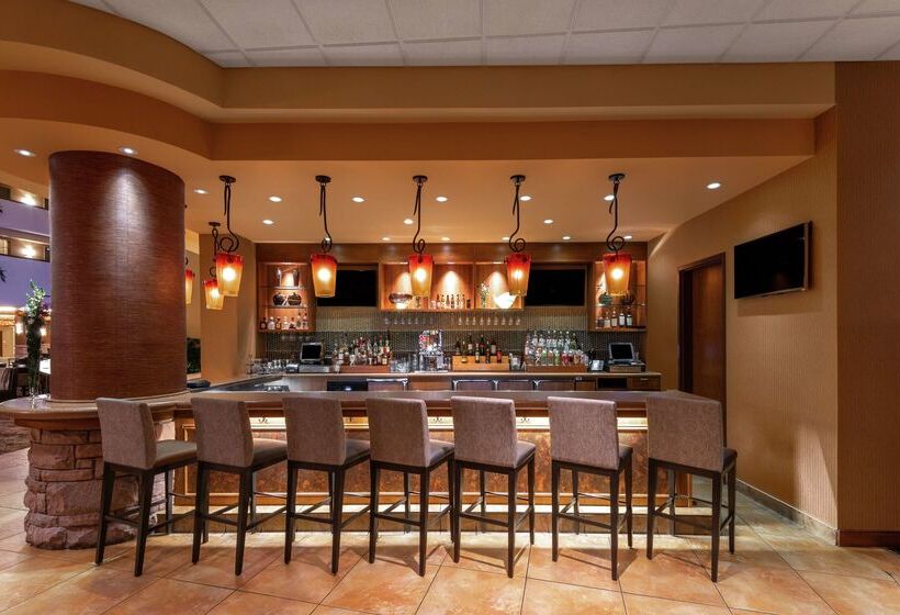 Отель Embassy Suites By Hilton Loveland Conference Center