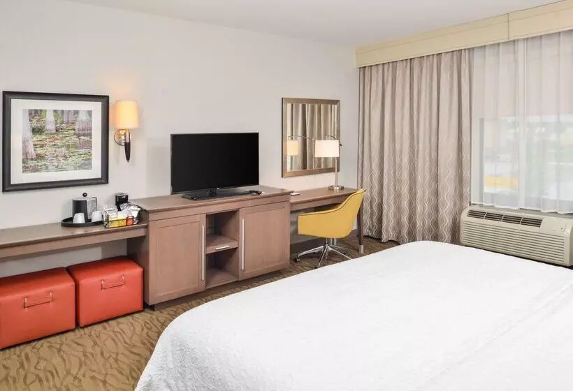 호텔 Hampton Inn Gonzales