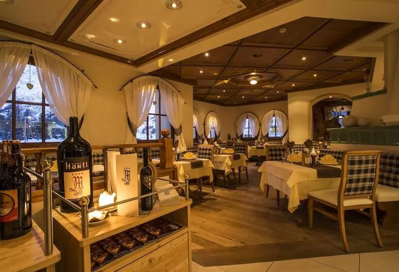 هتل Mittagskogel Pitztal