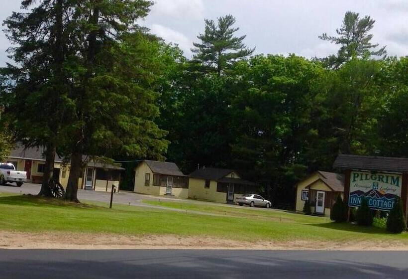 Отель Pilgrim Inn & Cottages