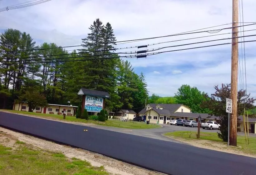 酒店 Pilgrim Inn & Cottages