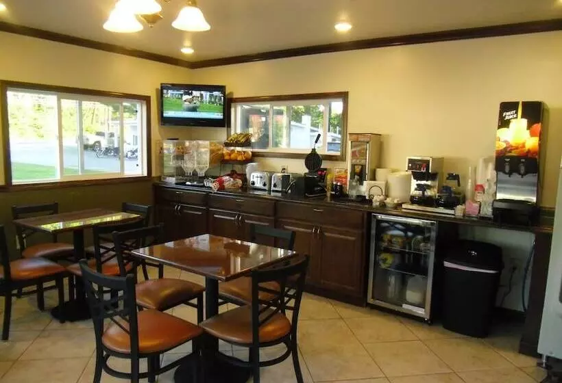 酒店 Pilgrim Inn & Cottages