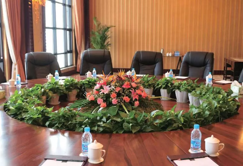 호텔 Royal Tulip On The Beach in Shanghai