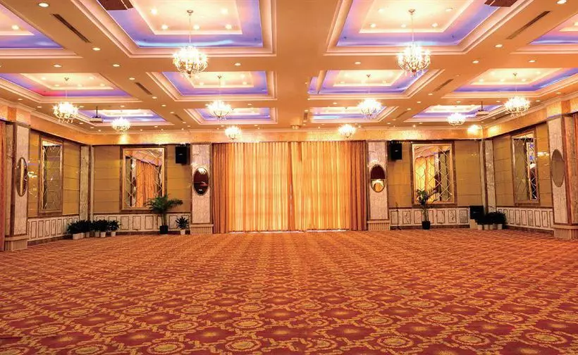 호텔 Royal Tulip On The Beach in Shanghai