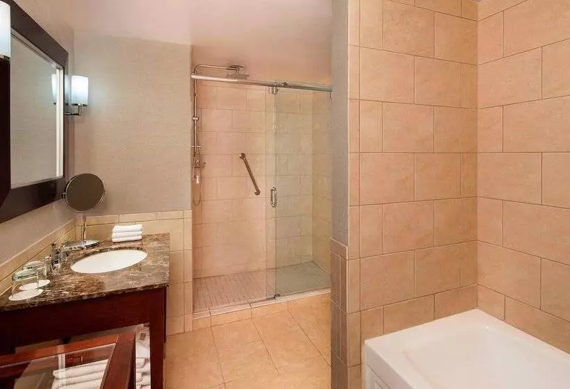 Отель The Westin Richmond