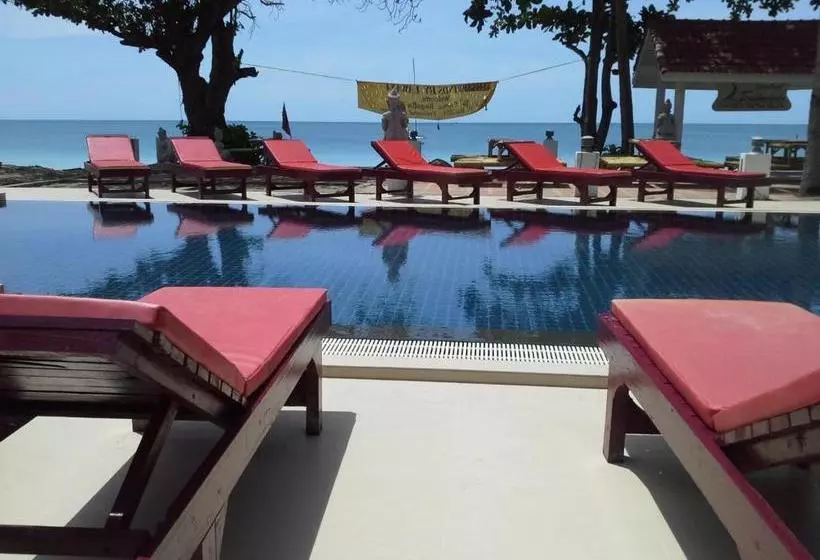 Курорт Tradewinds Cottages