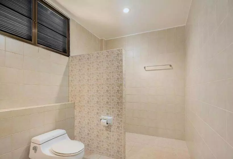 Курорт Tradewinds Cottages