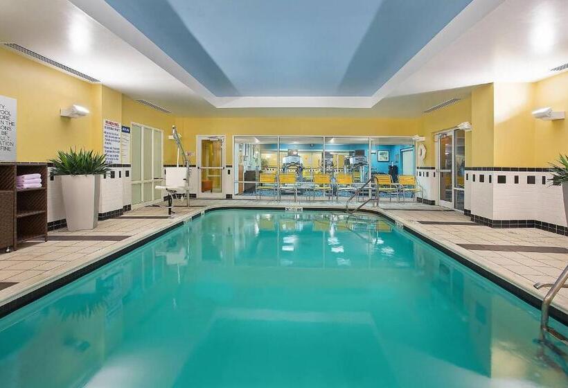 Fairfield Inn & Suites Louisville East