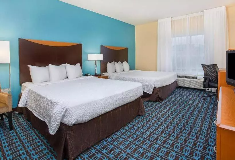 Fairfield Inn & Suites Louisville East