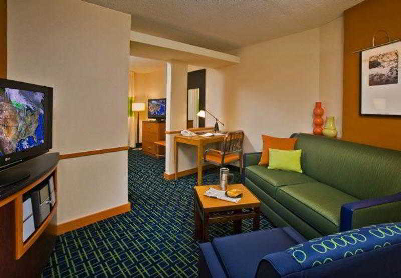 Fairfield Inn & Suites Weatherford