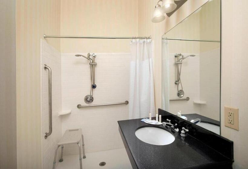 Fairfield Inn & Suites Weatherford