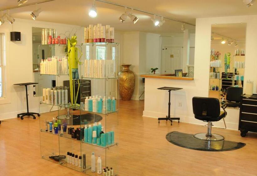 酒店 Acorn Hill Lodge And Spa