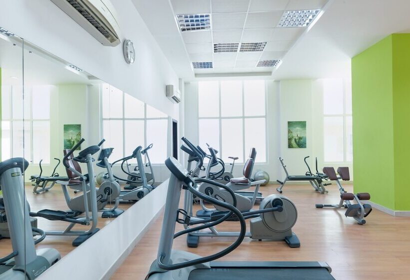 Al Hail Waves Hotel Managed By Centara