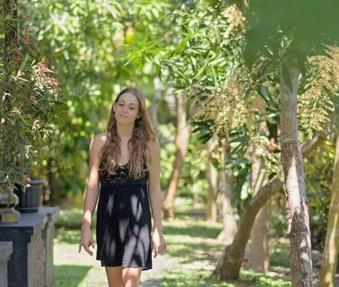 Bhuwana Ubud Hotel And Farming