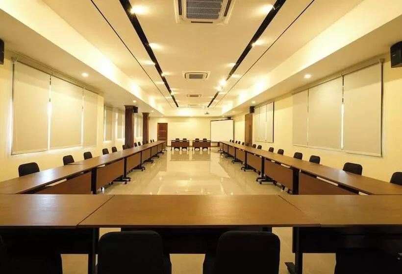 Bhuwana Ubud Hotel And Farming