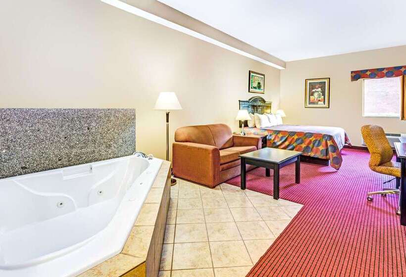בית מלון כפרי Days Inn & Suites By Wyndham Jeffersonville In
