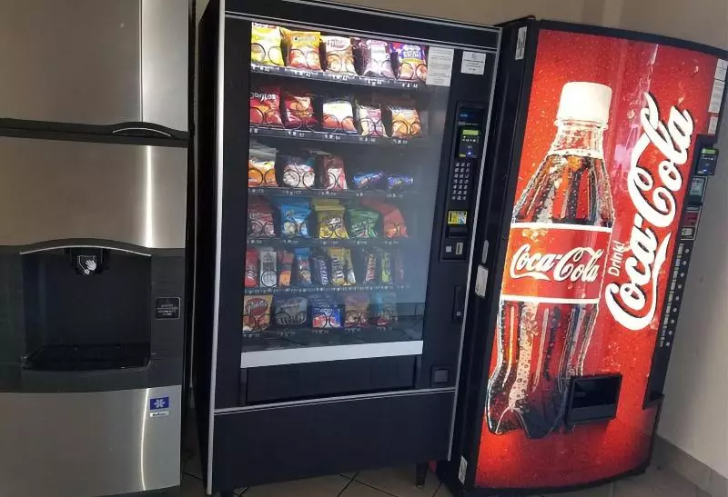 ホテル Days Inn & Suites By Wyndham Wichita East