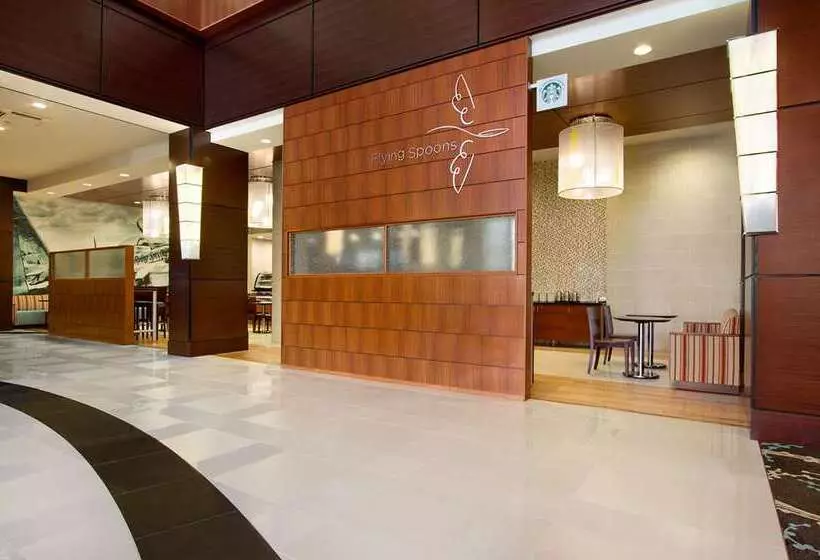 هتل Embassy Suites By Hilton Fayetteville Fort Liberty