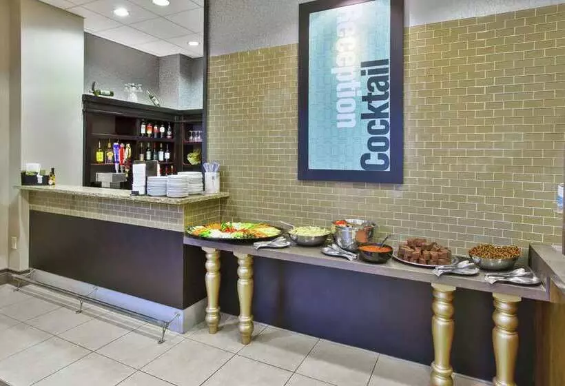 酒店 Embassy Suites Columbus Airport