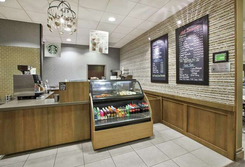 ホテル Embassy Suites Columbus Airport