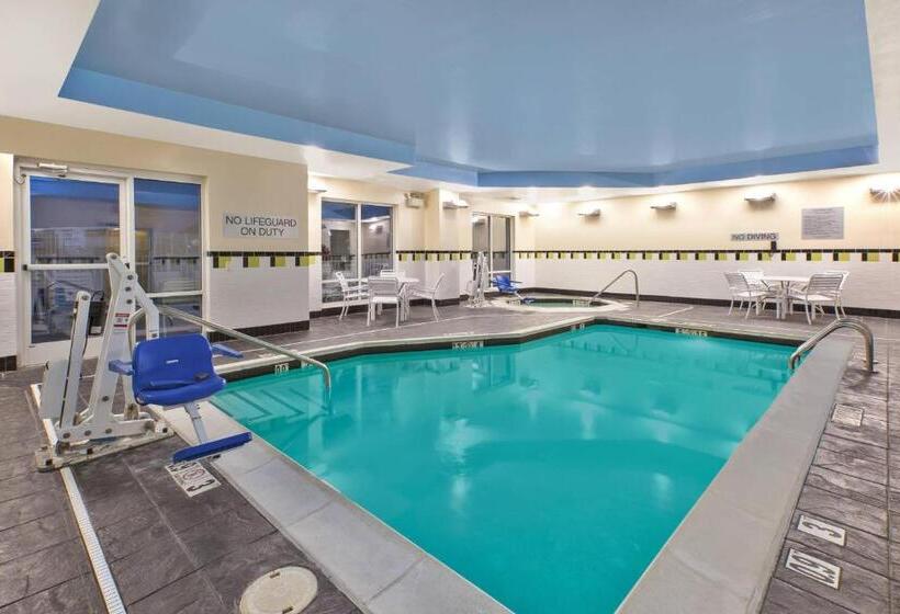 فندق Fairfield Inn & Suites By Marriott Lexington North