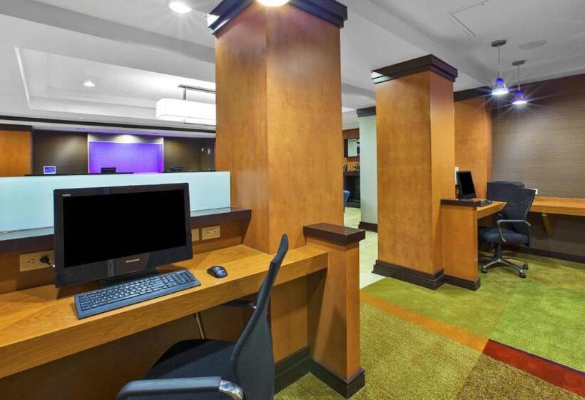 فندق Fairfield Inn & Suites By Marriott Lexington North