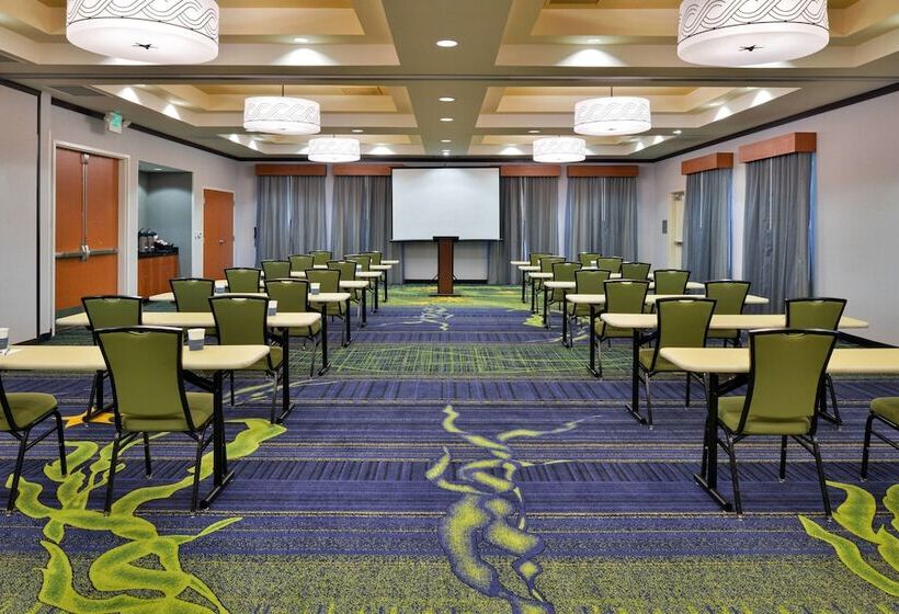 Отель Fairfield Inn & Suites Santa Cruz  Capitola