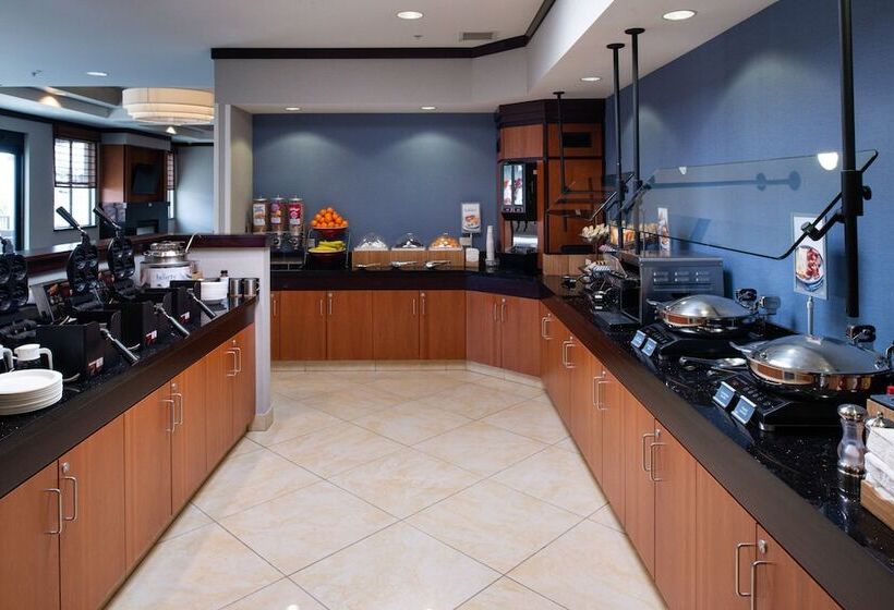 Отель Fairfield Inn & Suites Santa Cruz  Capitola