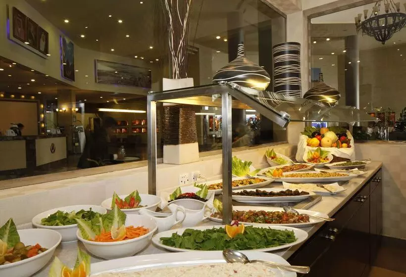 호텔 Golden Tulip Hail