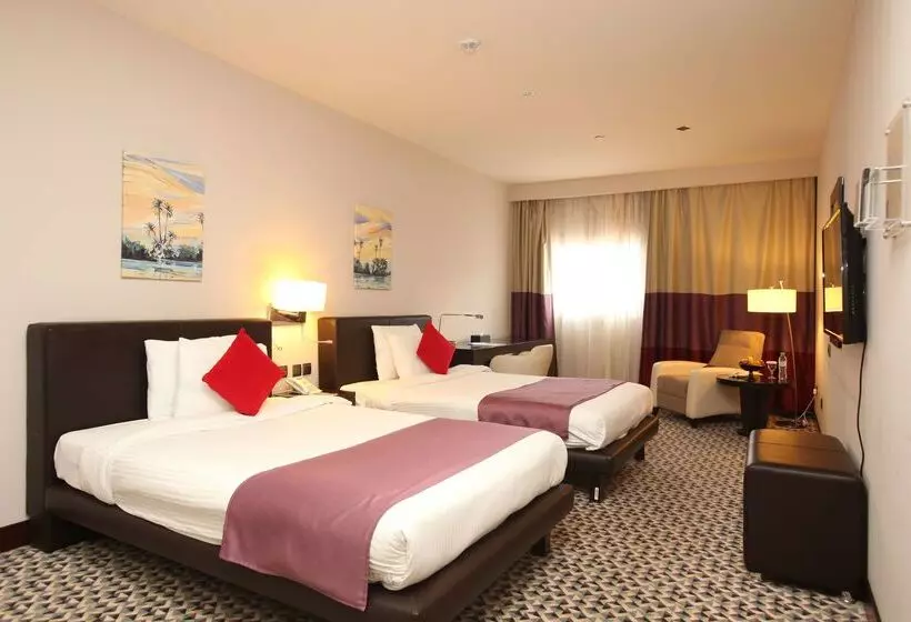 호텔 Golden Tulip Hail