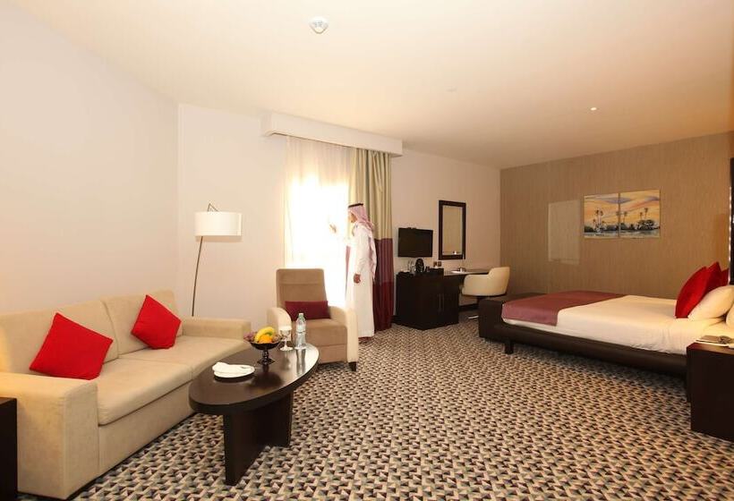 هتل Golden Tulip Hail