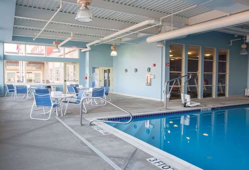 Отель Holiday Inn Express Columbus Airport Easton