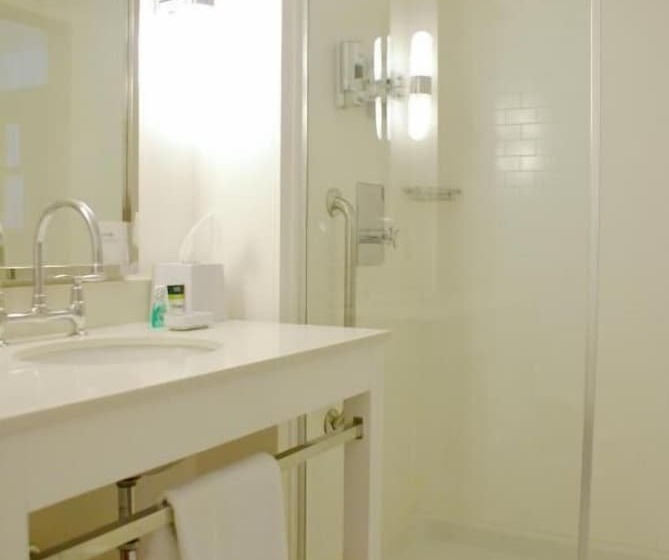 Отель Holiday Inn Express Columbus Airport Easton