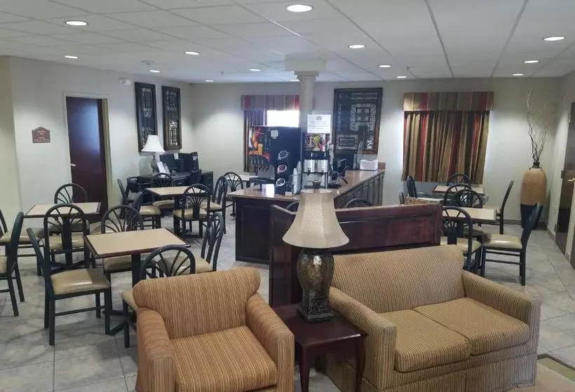 Hometown Hotel Bryant