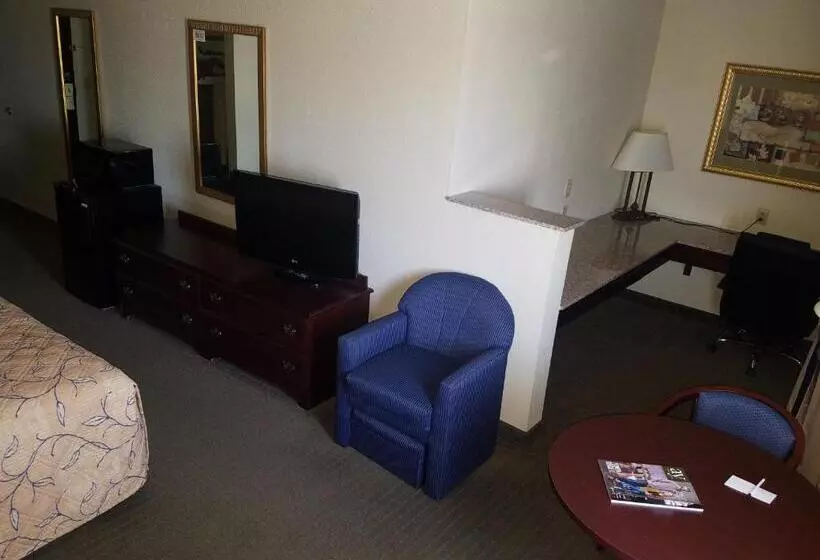 Hometown Hotel Bryant