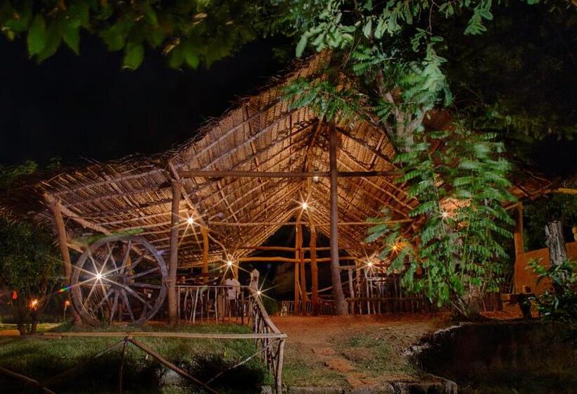 فندق Kassapa Lions Rock