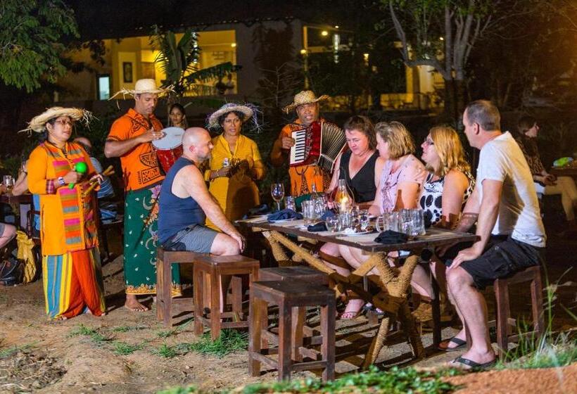 فندق Kassapa Lions Rock