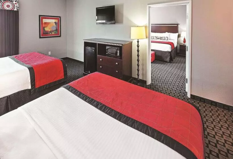 호텔 La Quinta Inn & Suites By Wyndham Decatur