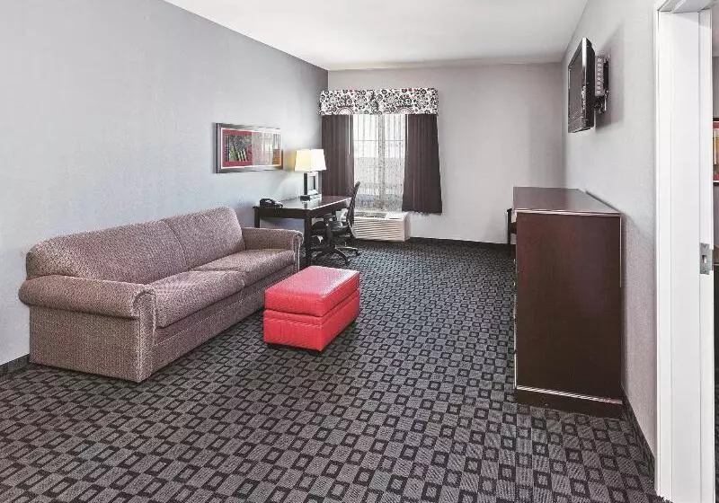 호텔 La Quinta Inn & Suites By Wyndham Decatur