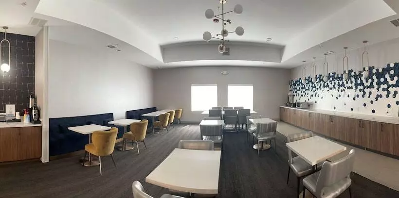 호텔 La Quinta Inn & Suites By Wyndham Decatur