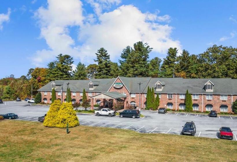فندق Mountain Inn & Suites Flat Rock