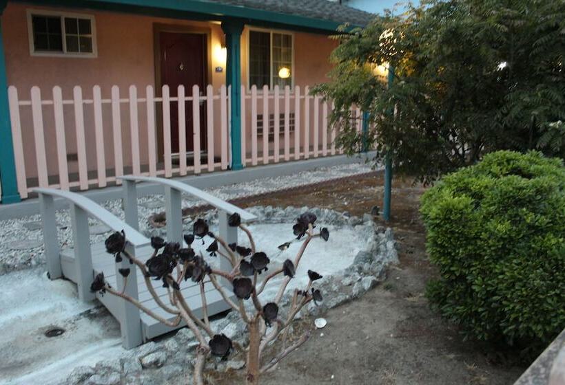 호텔 Riverside Inn & Suites Santa Cruz