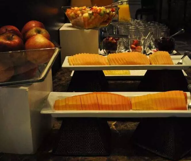 בית מלון כפרי Sofitel Montevideo Casino Carrasco & Spa